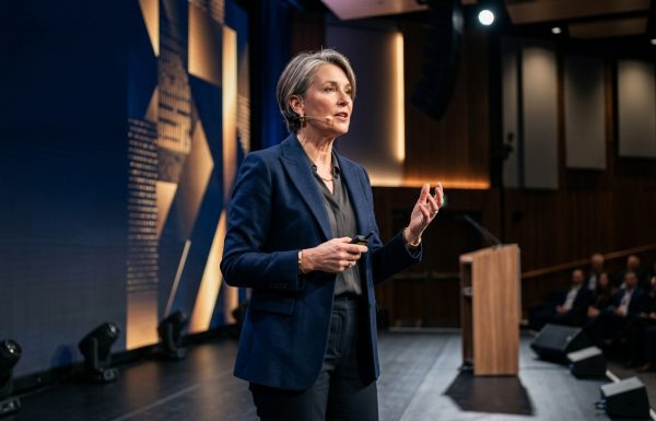 Featured image for Presentation Skill Transfer: Why Course Skills Don’t Show Up On Stage